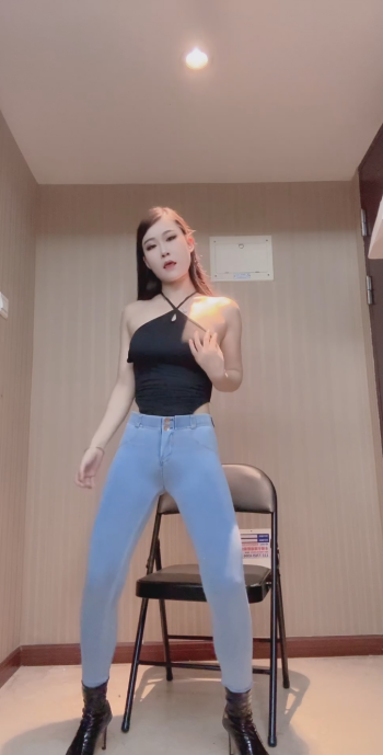 QQ20250815-160322.png